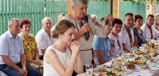 – Прийдеш ти у його дім і будеш там на пташиних правах. Та свекруха тобі життя не дасть
