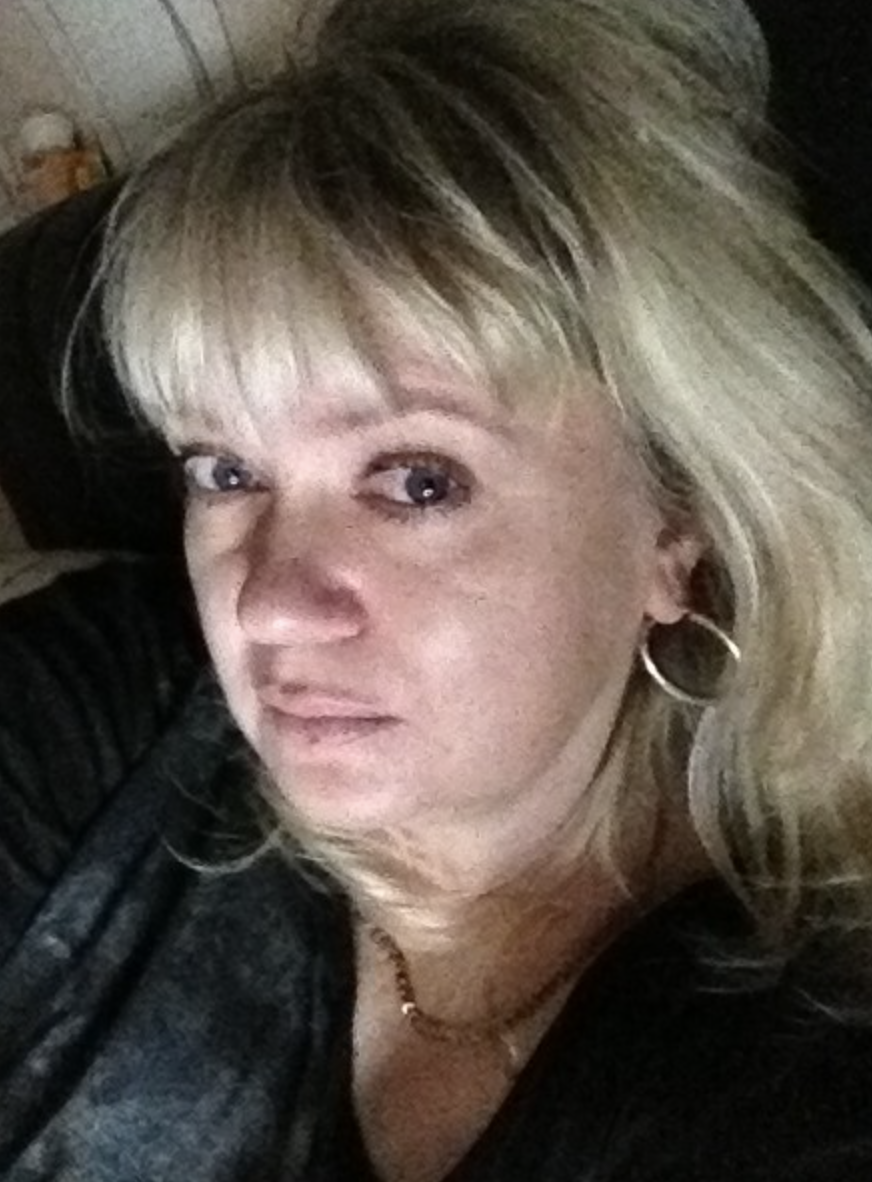 Я знайшла «старий» ключ із гаманця чоловіка після 31 року шлюбу..піднесла ключ до замка й повернула його. Я все зрозуміла…