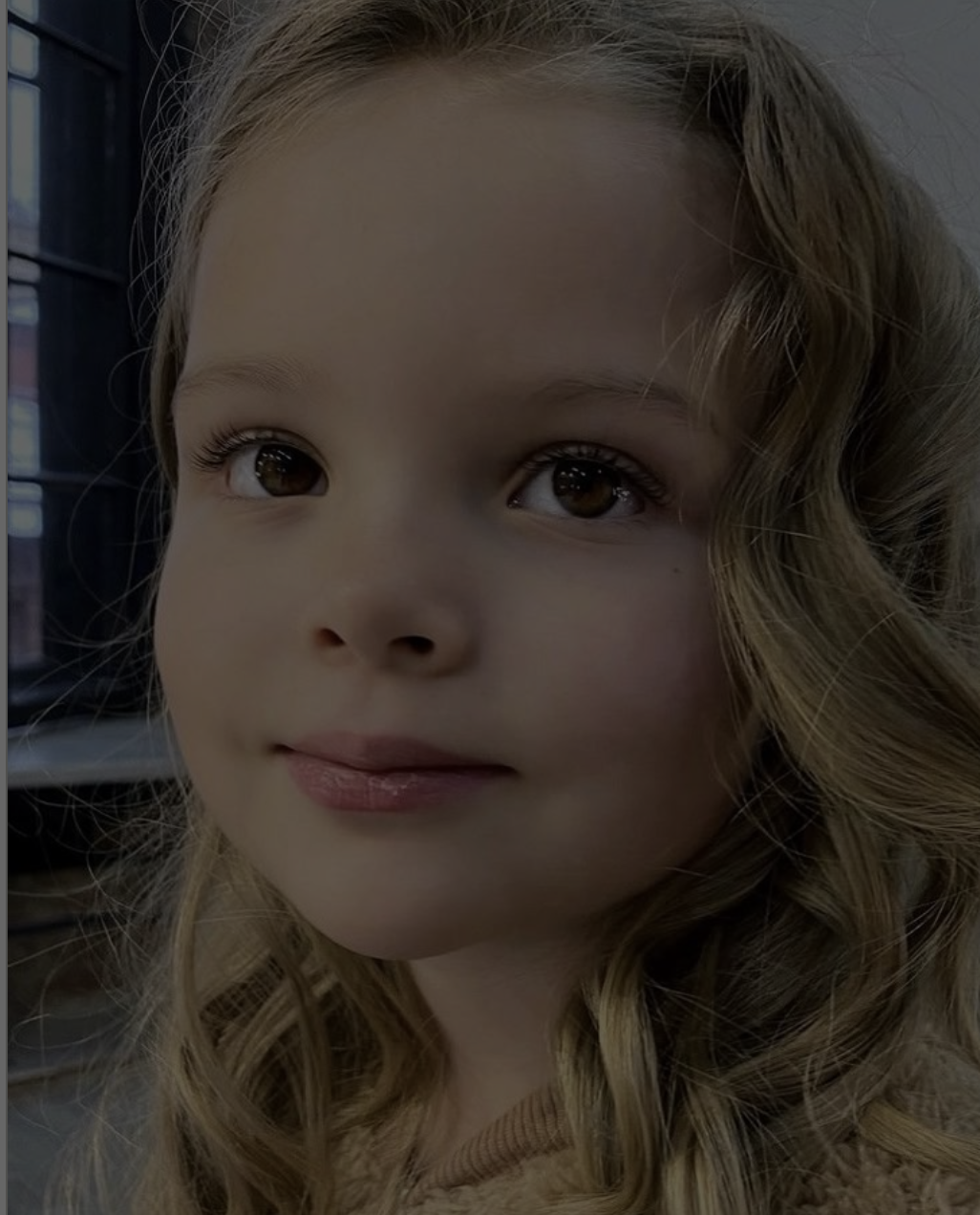 Вагітність п’ять-шість тижнів, — сказала лікар, кинула інструмент у лоток і стягнула гумові рукавички……….⚘