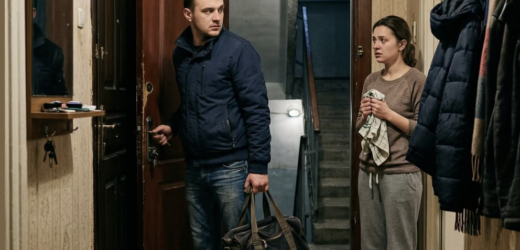 Я йду, щоб ти зрозуміла, кого втратила! Поживи тиждень одна, подивися як впораєшся без чоловіка в домі, може тоді навчишся цінувати турботу! Віталік патетично кинув у спортивну сумку пачку шкарпеток, ледь не збивши з полиці мою улюблену вазу.