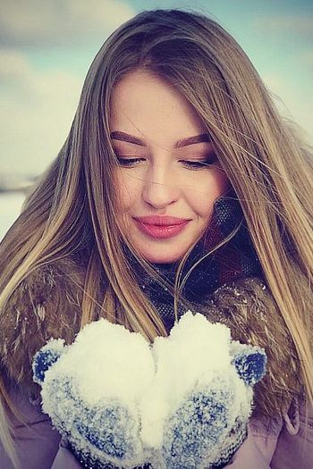 Пішла від чоловіка (33 роки) рік тому і пошкодувала сто разів. Думала, що знайду собі чоловіка кращого, але помилилася. Намагалася його повернути..