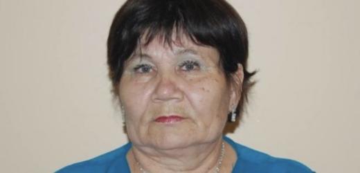 Ти Що, не в своєму розумі? Батько поділив усе рівно між вами та мамою, чому це ти маєш відмовляти від своєї частки? Ти ж не чужа людина, а рідна донька. -Так я навіть не замислюючись відмовилася від спадщини на користь мами … адже це правильно, вона все це майно з татом нажила, а мені це нема чого. Я живу з чоловіком вже чотири роки. Він має квартиру, він її ще до весілля зі мною kупив. А так виходить, що…