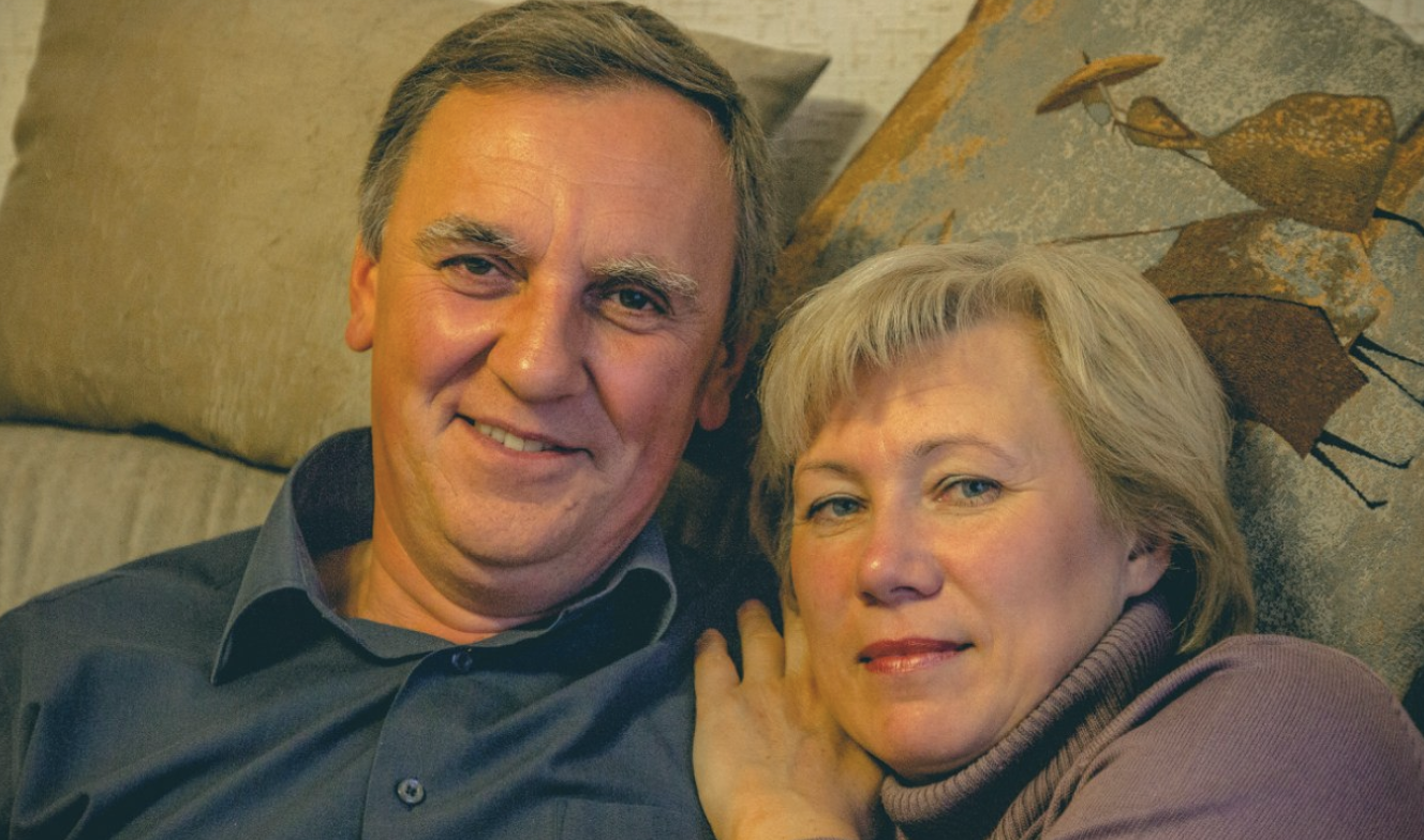 Зранку я вирішила перевірити пошту по роботі, аж раптом побачила листа від якоїсь Оксани. Відкрила – і мало кавою не вдавилась. Від прочитаного волосся дибки стало. Сумнівів не було – ця жіночка надто добре мого чоловіка знає. І про мене таку гидоту написала, що слів нема. Я довго думала, що робити, а тоді вирішила відповісти.