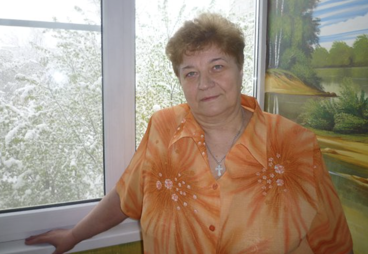 Не минуло й року після смерті тата, як мама заміж зібралась. У свої 67 років! І це б все нічого, та коли я її кавалера побачила – дар мови втратила. Таке ми з чоловіком дозволити не можемо!