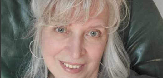 Чоловікова мама щодня о сьомій ранку.. –добрий ранок, сонечко! –Хто рано встає, тому Бог дає! Сил тепріти це не було.. У пам’яті спливла стара мудрість, яку колись казав батько.. і Настя нероздумуючи набрала номер матері чоловіка.У слухавці на мить запанувало «розгублене» мовчання. Але я ще не знала з ким зв’язалася..