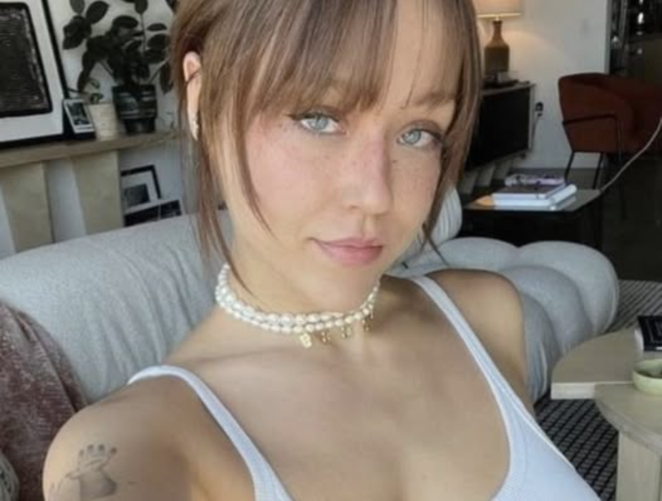 Цього разу «сюрприз» був не на її боці…вона навіть уявити собі не могла, де «сюрприз» на неї чекатиме…довелося піти тієї ж миті Мій ювілей мав стати святом тріумфу. Я отримала підвищення на роботі, ми з чоловіком нарешті закрили іпотеку, почувалася на піку форми, поки у двері не подзвонила моя «друга мама».