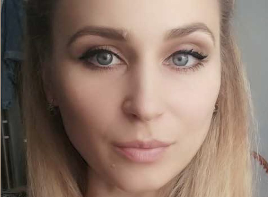 Через сорок два дні після того, як свекрухи не стало, в квартиру Світлани заявилася сусідка з першого поверху.