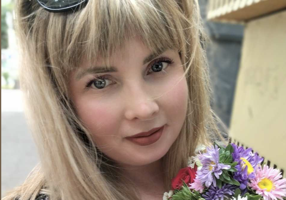 Надіє, чому ти все вдома сидиш? Не боїшся, що одного разу пне тебе чоловік, а ти без досвіду роботи, що не звикла працею своєю заробляти, – говорила подружка практично щоразу, коли вони зустрічалися.