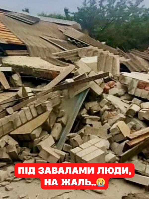 10 xв тoмy! PФ мacoвaнo AТAКУВAЛA – пiд зaвaлaмu кpuчaть людu..