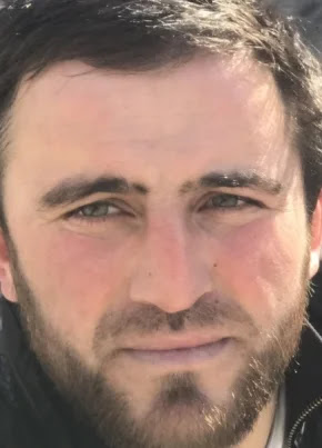 «Синку… рідний, про що ти? Які гроші? Я ж живу тільки на свою пенсію…» — ледь прошепотіла я, відчуваючи, як земля стрімко тікає з-під ніг.