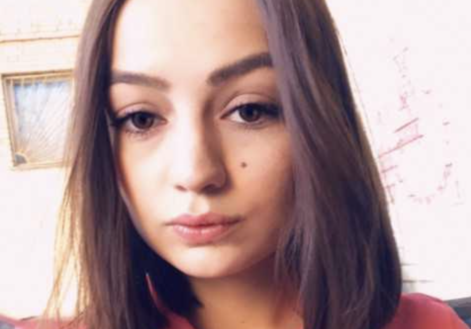 Ти ж приїдеш на моє весілля? Тільки спробуй не приїхати — я те свято скасую просто сьогодні! — безапеляційно заявила Оленка в слухавку.