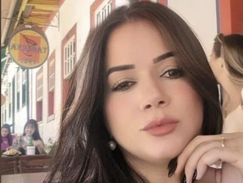 Думав, я все стерплю і сплачую його борг зі своєї премії? Забув, чия карта. Відпустка скасована, кредити ваші!…Світлана змахнула крихти зі столу. У грудях стало важко та холодно. Цілий рік вона відкладала частину своєї зарплати, брала підробітки у вихідні, не купувала собі навіть нове взуття. Мальдіви були її метою, єдиним шансом вирватися із сірої рутини.