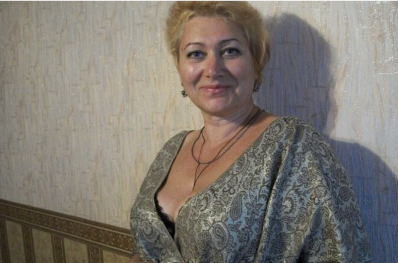 Жахіття… Ви таке чули? Моїй мамі вже 63 — і вона вирішила знову вийти заміж. Але найсумніше в цій історії те, що мого рідного батька не стало всього кілька місяців тому як її зупинити? Підкажіть хтось будь-ласка(((. Це сором та жах…