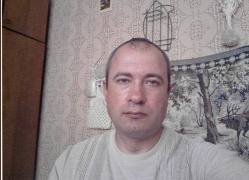 Після того, як моя дружина знайшла собі в Німеччині іншого, я вирішив розлучитись і піти на фронт. Що вже втрачати? Та на Харківщині зустрів нову любов – Наталку. От тільки тоді не знав, що вона мене обрала не просто так і має таємницю!