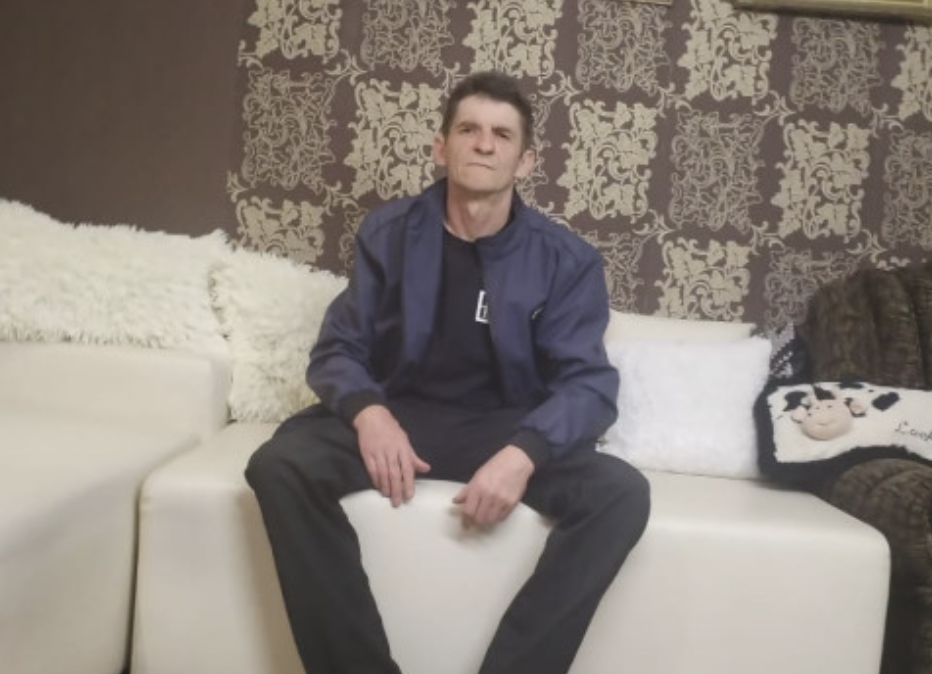 Чоловік поїхав до «хворих» батьків, я вирішила зробити сюрприз і приїхала без попередження…
