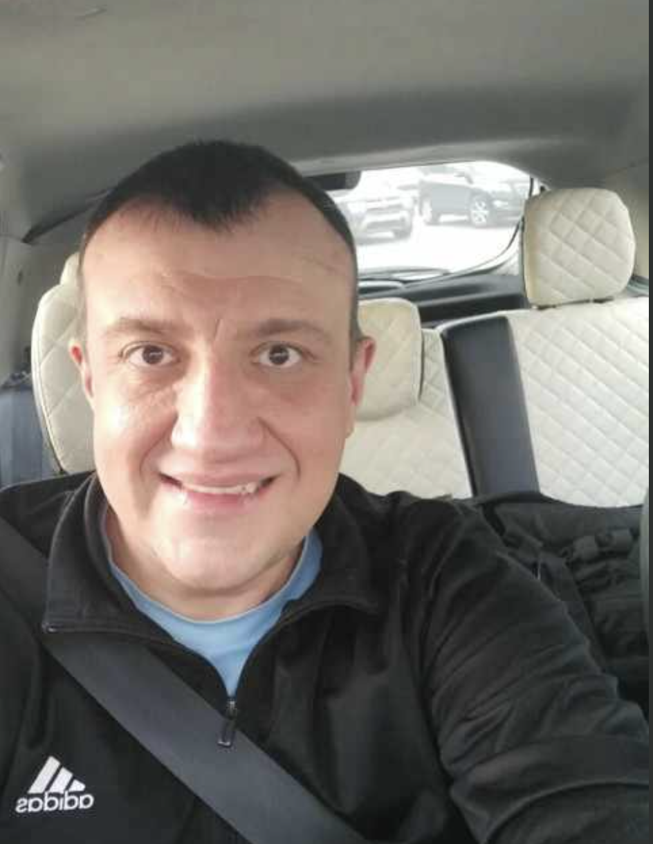 Ти й досі не одружився? – здивувався Павло, зустрівши шкільного друга, – сорок не за горами! – Ну і що, – спокійно відповів Ігор, – воно мені треба? – А як же сім’я, діти? – Паша, я тебе благаю! Де нині порядну жінку знайдеш? А просто так, заради традиції – не хочу.