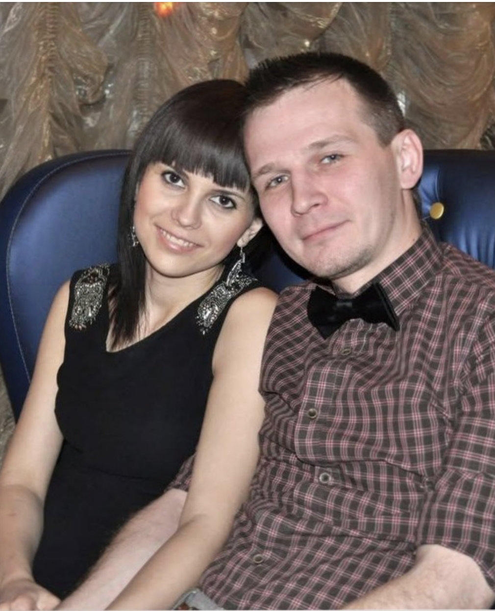 Взагалі не вкладається в голові, як я потрапила в таку ситуацію. Завжди була зразковою дівчинкою, школу з медаллю закінчила. Самотужки на економічний вступила. Планувала кар’єру будувати. Ще на третьому курсі я перевелась на заочне і почала працювати, влаштувалась у велику компанію. Вже під час першої співбесіди я звернула увагу на Олександра Петровича, генерального директора нашої компанії. Як в доволі молодому віці він досяг такого успіху. Йому було всього 42 роки. Не буду приховувати, він відразу мені сподобався. І хоча я знала, що мій керівник одружений і має дітей, вирішила, що він має бути мій. Саме про такого я завжди мріяла. Сильного й успішного. Серед моїх однолітків таких нема. Коли я розповідала подругам про Олександра, вони переконували мене залишити цей намір. – Він пограється і покине тебе! Впевнена, таких в нього повно. – Ну, побачимо-побачимо. Спокусити Сашка стало моєю нав’язливою ідеєю. І це не було важко. Всього через місяць він запросив мене на побачення і мало не відразу між нами спалахнула пристрасть. Рік ми приховували стосунки. Коханий дарував мені дорогі прикраси, техніку та обіцяв покинути дружину. Та час минав, а цього не ставалось.