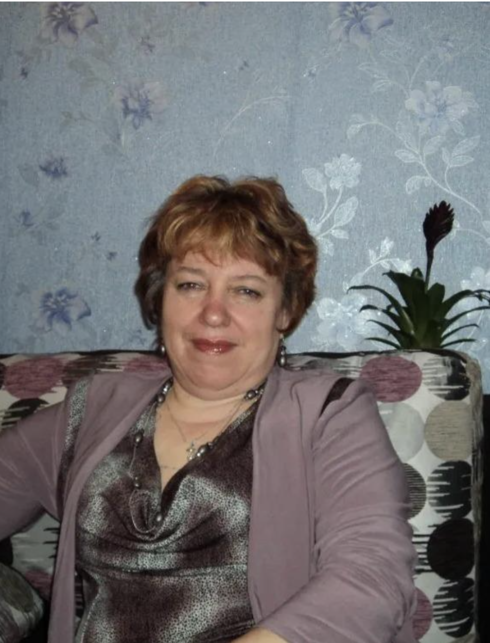Ось вже 7 років, як я не спілкуюся з єдиним сином. Навіть коли дізналася, що Олексій на передку воює – рука не здригнулася йому зателефонувати. Та не думайте, що я така погана мати. Адже досі не можу забути, яку підлість зробив син і осоромив мене на все місто…