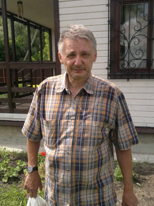 Він пішов до “молодички” за пристртастю. Через пів року я ледве стримала сміх… він навіть уявити не міг, яка « молодичка » на нього там чекатиме…