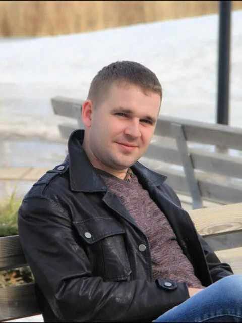 Чоловік святкував перемогу в суді… але за два дні дізнався, що його «розлучення століття» коштувало йому свободи та всього майна