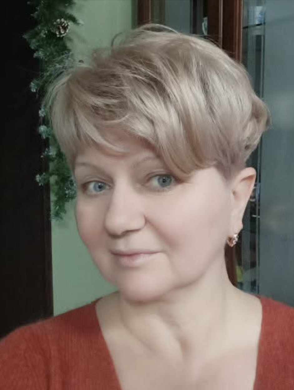 У 56 років я залишилася зовсім одна. У дітей давно своє життя. А чоловік? Нещодавно він заявив, що йде до іншої. Все своє життя я вставала о п’ятій ранку, готувала сніданок, збирала дітей до школи, мчала на роботу, а ввечері, ледве тримаючись на ногах, прала, прибирала, прасувала. А в підсумку — що у мене залишилось?