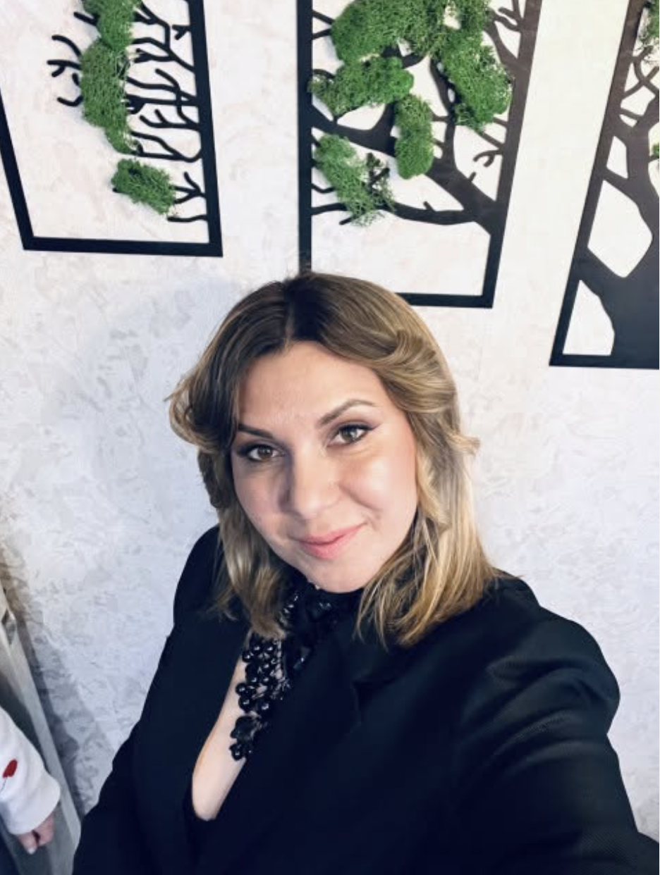 Я тут дізналась, що ти батькам дачу купила. Так от, ми з чоловіком вирішили — тепер вона наша. Травневі ж скоро! – заявила свекруха.