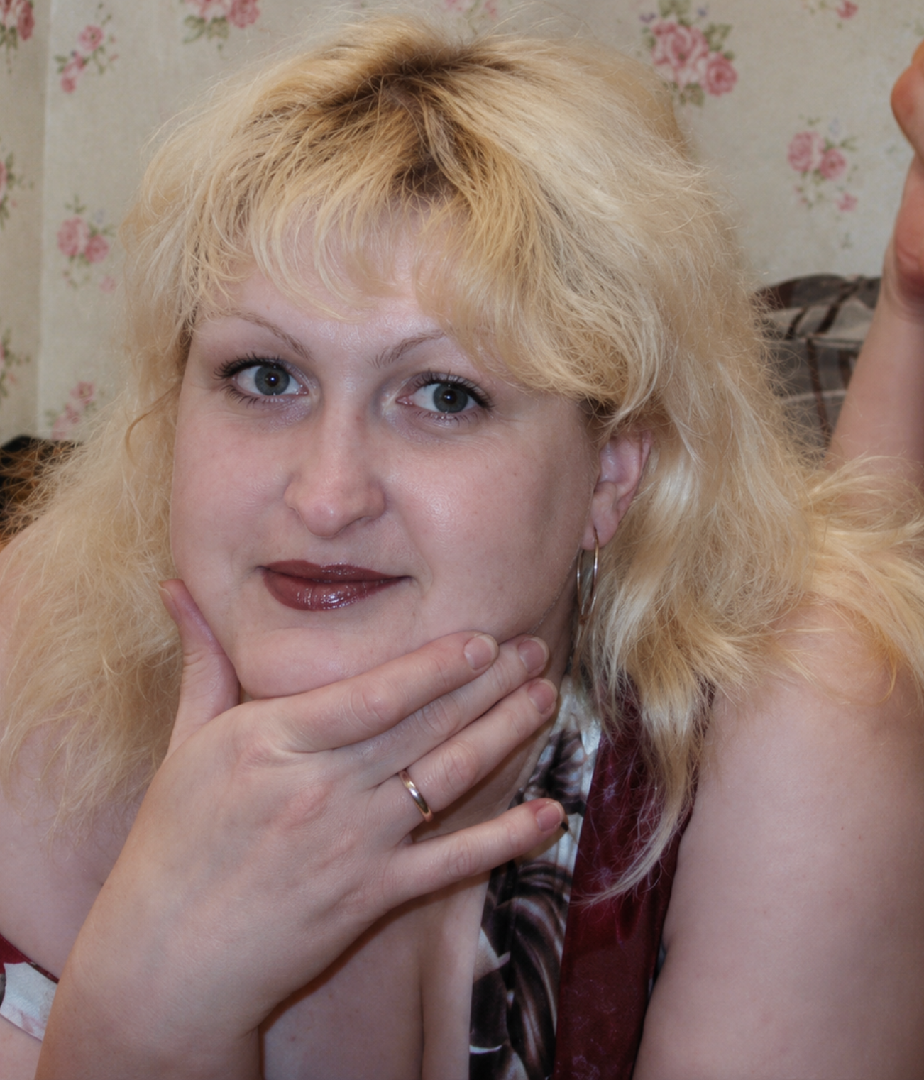 Ти купила сукню без мого дозволу? — запитав чоловік, дивлячись на чек… Те, що сталося далі, він не очікував…