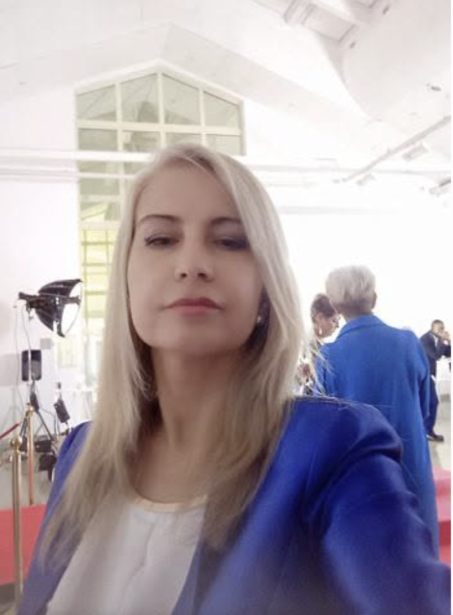 Мам, а чому новий тато вчора вночі розмовляв із кимось телефоном і казав, що ти нам більше не потрібна? — Світлана МАЛО НЕ ВПАЛА…
