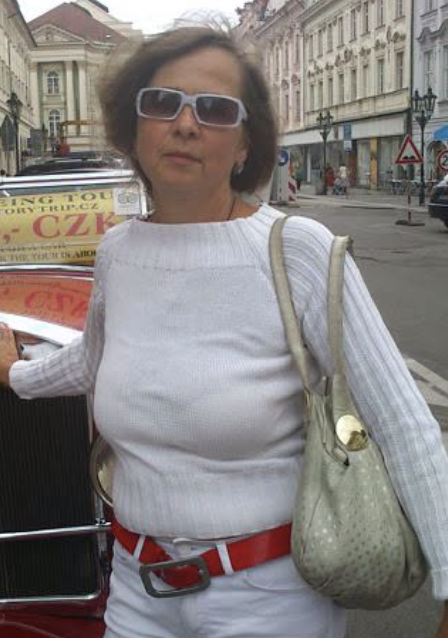 А куди ти подів свою зарплату? — запитала Олена чоловіка. — Матері віддав? А значить, сама купуй продукти?